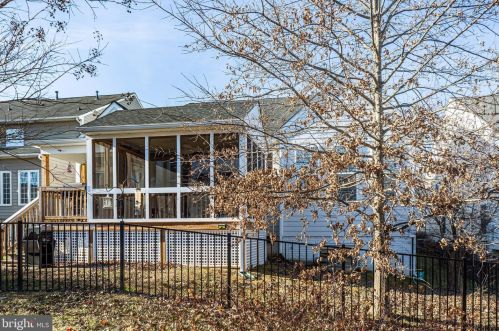 1005 Raymond Ct, Fredericksburg, VA 22401-8419