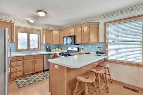 1435 Idaho Ave, Saint Paul MN  55106-1228 exterior