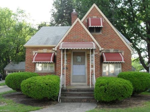 4388 143 St, Cleveland OH  44128-1818 exterior