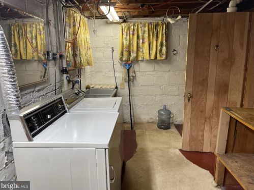 233 University Blvd, Silver Spring MD 20901-1944 exterior