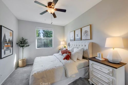 1804 Crescent Oak, Irvine CA  92618-4027 exterior