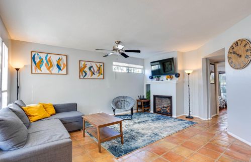 2242 Congress St, San Diego, CA 92110-2914