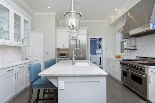 875 Race St, Denver CO 80206-1114 exterior