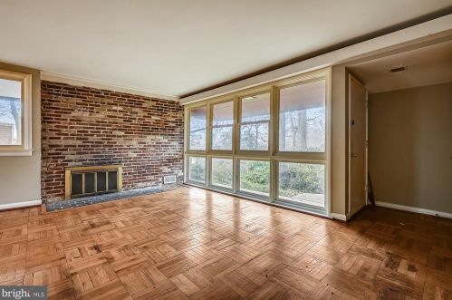 8407 Tahona Dr, Silver Spring MD 20903-3210 exterior