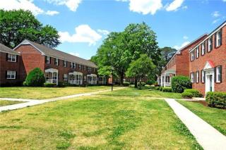 6415 Newport Ave, Norfolk VA  23505-4505 exterior
