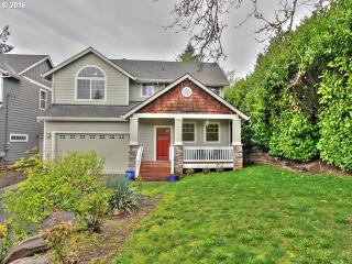 4817 45th Ave, Portland, OR 97206-5032