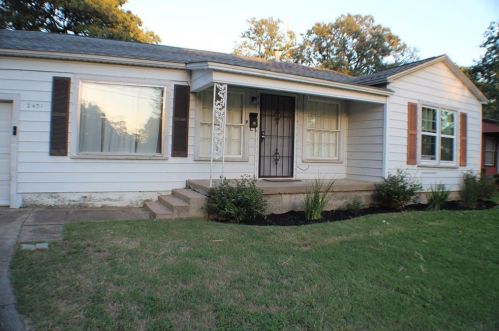 2401 Cravens Rd, Fort Worth, TX 76112-7976