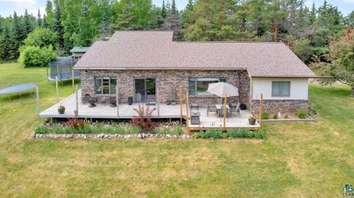 23 Palkie Rd, Esko, MN 55733-9718