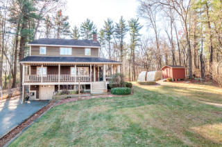 24 Shore Dr, Pelham, NH 03076-2821