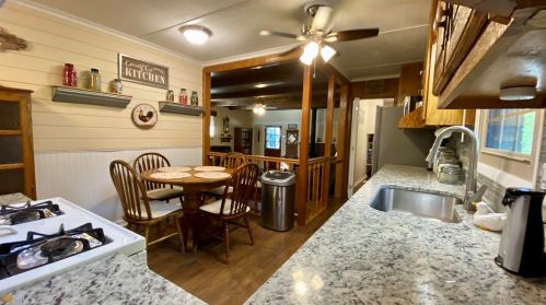100 Concord Rd, Smyrna GA  30082-4500 exterior