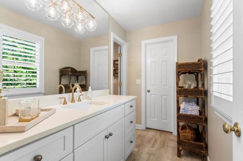 1805 Brandon Hall Dr, Atlanta GA  30350-3708 exterior