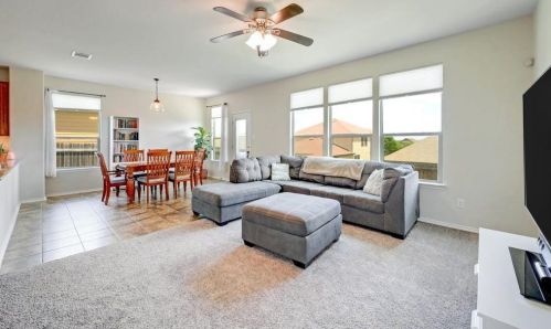 213 Connor Elkins Dr, Uhland TX  78640-6303 exterior