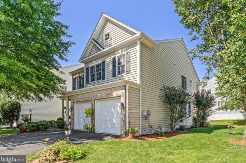 13086 Taverner Loop, Woodbridge, VA 22192-5330