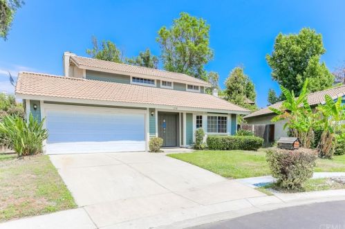 1238 Country Pl, Redlands, CA 92374-3958