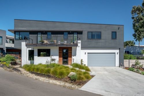 540 Perkins Ln, San Luis Obispo, CA 93401-5644