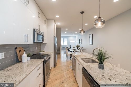 2202 Amber St, Philadelphia PA  19125-2018 exterior