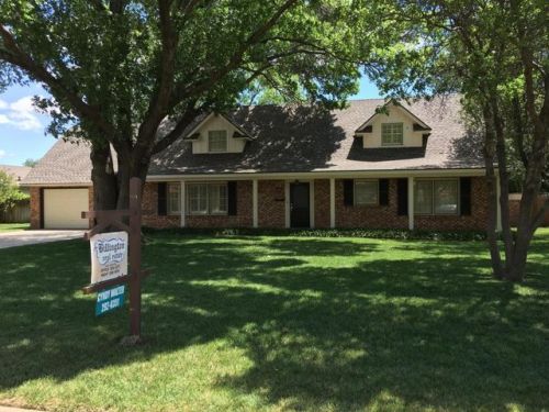 1308 Borger St, Plainview, TX 79072-4734