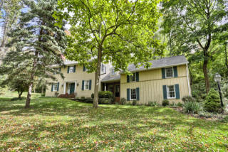 2254 Quentin Rd, Lebanon, PA 17042-9041