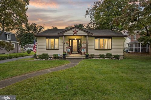 426 Summer Ave, Beverly, NJ 08010-1425