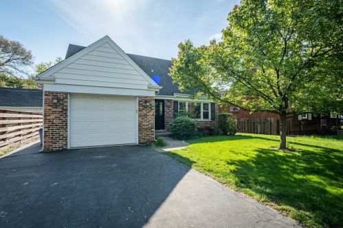 265 Latrobe Ave, Northfield, IL 60093-3516