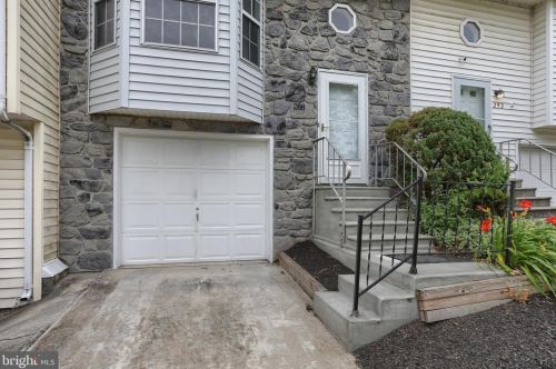288 Lincoln Ave, Harrisburg PA  17111-4151 exterior