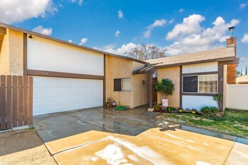3006 Knewood Ct, Lancaster, CA 93536-4729