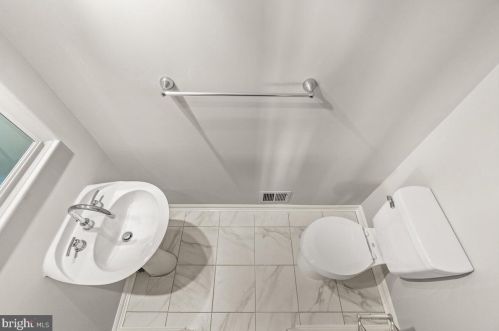 2229 Cherry Leaf Ln, Silver Spring MD 20906-5733 exterior