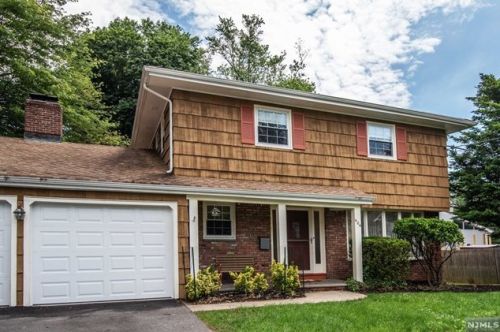 404 Argenti Pl, Rockleigh, NJ 07647-1304