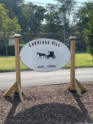 24 Carriage Hill Dr, Niantic, CT 06357-1302