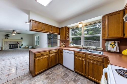 1607 Elvas Way, Austin TX  78758-2204 exterior