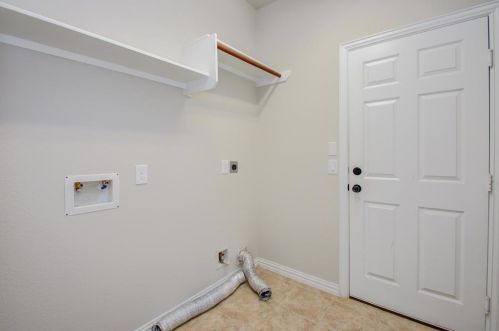 5611 Jay Thrush Dr, Richmond TX 77407 exterior