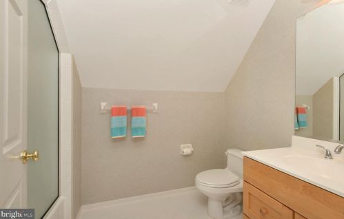 12 Governors Ln, Princeton NJ  08540-3667 exterior