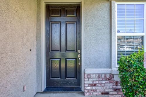 9755 Heatherhearst Dr, Sharon, CA 93610-8024