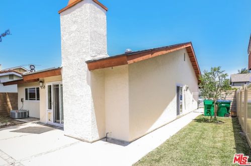 12 Whitney, Irvine CA  92620-3386 exterior