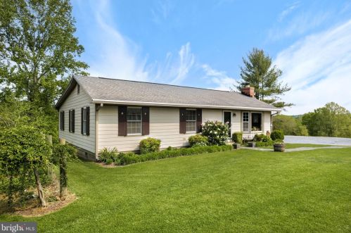 20295 St Louis Rd, Purcellville, VA 20132-4905