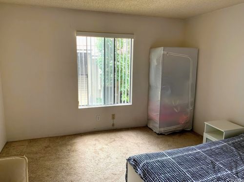 156 Streamwood, Irvine CA  92620-1940 exterior