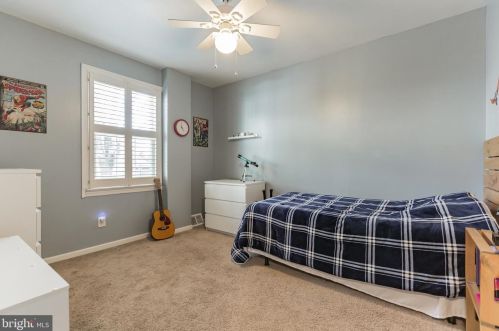 1114 Mt Vernon Ave, Tavistock NJ 08033-2307 exterior