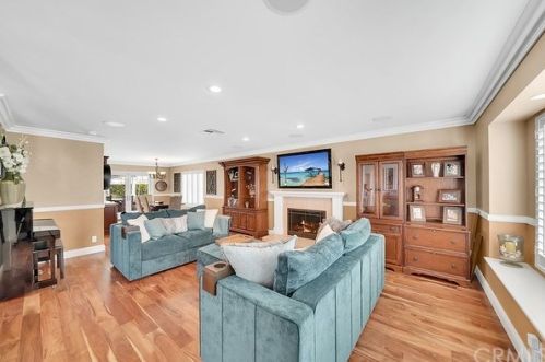18094 Santa Claudia St, Santa Ana, CA 92708-5631