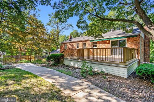 7301 Lackawanna Dr, Springfield VA  22150-4418 exterior