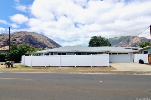 84792 Lahaina St, Nanakuli, HI 96792-1841