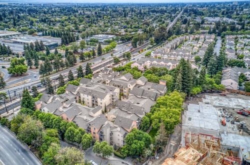 2255 Showers Dr, Mountain View CA  94040-1277 exterior