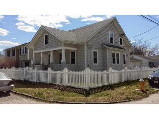 3 Ashburne St, Pawtucket, RI 02861-3101
