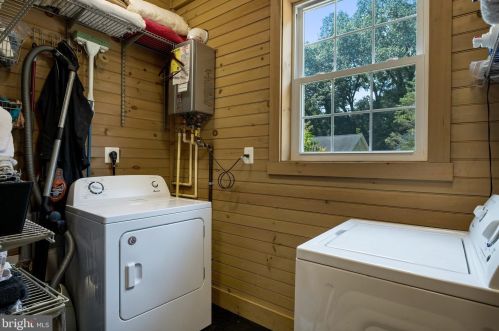 2874 Patuxent Riv Rd, Davidsonville MD 21035-2237 exterior