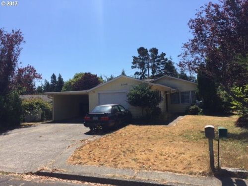2140 17th St, Florence, OR 97439-9750