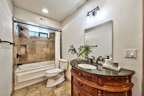 11030 Ski Slope Way, Truckee CA  96161-6603 exterior