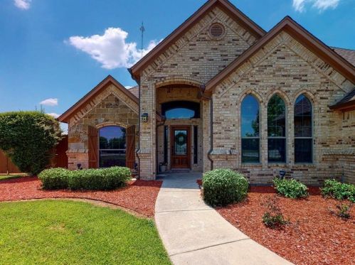 150 Canyon Dr, Decatur, TX 76234-5056