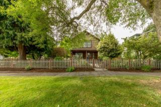 704 Cushman Ave, Tacoma WA  98403-1131 exterior