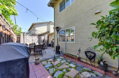 20051 Lorena Pl, Hayward CA  94546-4335 exterior
