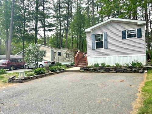 71 Sparrow St, Keene, NH 03431-1693