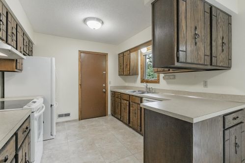 15694 Harmony Way, Saint Paul MN  55124-7120 exterior